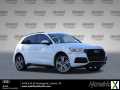 Photo Used 2019 Audi Q5 Prestige