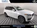 Photo Used 2017 Volvo XC90 T6 Momentum w/ Vision Package