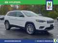 Photo Used 2022 Jeep Cherokee Latitude Lux