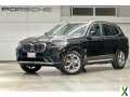 Photo Used 2022 BMW X3 xDrive30i w/ Premium Package