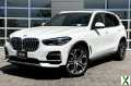 Photo Used 2022 BMW X5 sDrive40i w/ Premium Package