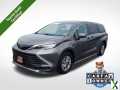 Photo Used 2023 Toyota Sienna LE