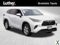 Photo Used 2023 Toyota Highlander L