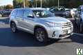 Photo Used 2018 Toyota Highlander AWD V6