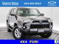 Photo Used 2018 Toyota 4Runner SR5