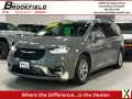 Photo Used 2022 Chrysler Pacifica Limited