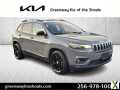 Photo Used 2022 Jeep Cherokee Latitude Lux