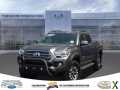 Photo Used 2017 Toyota Tacoma TRD Off-Road