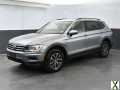 Photo Used 2020 Volkswagen Tiguan SE w/ Panoramic Sunroof Package