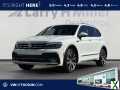 Photo Used 2018 Volkswagen Tiguan SEL Premium