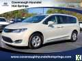 Photo Used 2017 Chrysler Pacifica Touring-L Plus