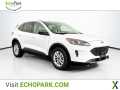 Photo Used 2022 Ford Escape SE w/ Convenience Package