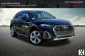 Photo Used 2022 Audi Q5 2.0T Premium Plus w/ Premium Plus Package