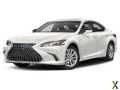 Photo Certified 2022 Lexus ES 300h w/ Premium Package