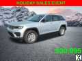 Photo Used 2023 Jeep Grand Cherokee Laredo w/ Luxury Tech Group I