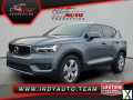 Photo Used 2021 Volvo XC40 T5 Momentum