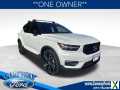 Photo Used 2022 Volvo XC40 T5 R-Design