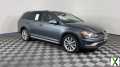 Photo Used 2017 Volkswagen Golf Alltrack SE