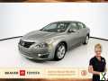 Photo Used 2015 Nissan Altima 2.5 SL w/ Technology Package