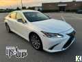 Photo Used 2020 Lexus ES 350 w/ Premium Package