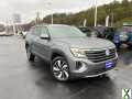 Photo Used 2024 Volkswagen Atlas SE