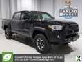 Photo Used 2019 Toyota Tacoma TRD Off-Road