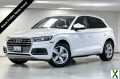 Photo Used 2018 Audi Q5 2.0T Premium