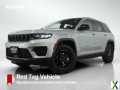 Photo Used 2023 Jeep Grand Cherokee Laredo w/ Luxury Tech Group I