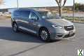 Photo Used 2022 Chrysler Pacifica Limited