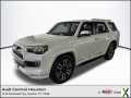 Photo Used 2016 Toyota 4Runner SR5