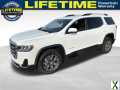 Photo Used 2023 GMC Acadia SLE w/ Driver Convenience Package