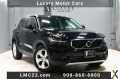 Photo Used 2019 Volvo XC40 T5 Momentum