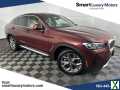 Photo Used 2022 BMW X4 xDrive30i w/ Premium Package 2