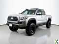 Photo Used 2018 Toyota Tacoma TRD Off-Road