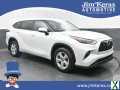 Photo Used 2023 Toyota Highlander L