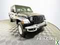 Photo Used 2023 Jeep Gladiator Sport