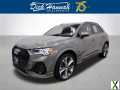 Photo Used 2022 Audi Q3 2.0T Premium Plus w/ Premium Plus Package