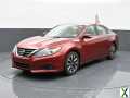 Photo Used 2016 Nissan Altima 2.5 SV w/ Convenience Package