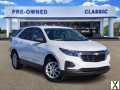 Photo Used 2023 Chevrolet Equinox LS w/ LS Convenience Package