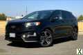 Photo Used 2022 Ford Edge ST