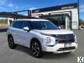 Photo Used 2024 Mitsubishi Outlander 4WD Plug-In Hybrid