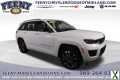 Photo Certified 2023 Jeep Grand Cherokee Overland