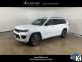 Photo Used 2021 Jeep Grand Cherokee L Overland w/ Luxury Tech Group IV