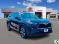 Photo Certified 2020 Toyota Highlander XLE