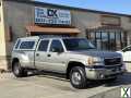 Photo Used 2003 GMC Sierra 3500 SLE w/ Skid Plate Package