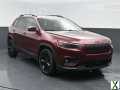 Photo Used 2021 Jeep Cherokee Latitude Plus