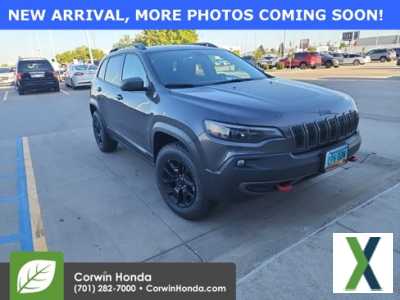 Photo Used 2020 Jeep Cherokee Trailhawk w/ Comfort/Convenience Group