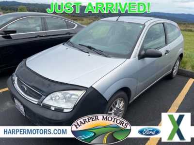 Photo Used 2006 Ford Focus ZX3 Hatchback