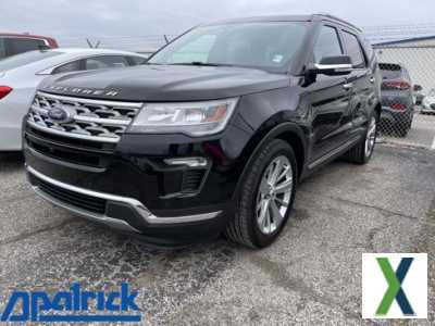 Photo Used 2019 Ford Explorer Limited w/ Class III Trailer Tow Package
