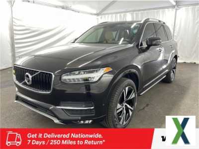 Photo Used 2016 Volvo XC90 T6 Momentum w/ Momentum Plus Package